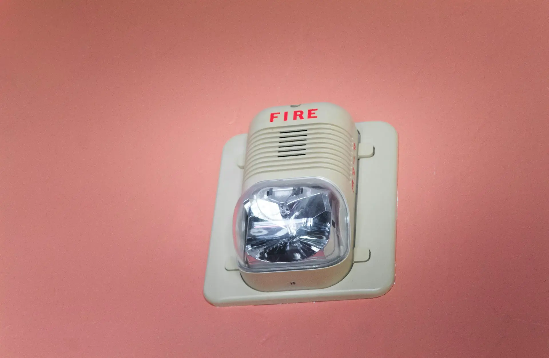 How to Book Smoke Alarm Installations on the Sunshine Coast